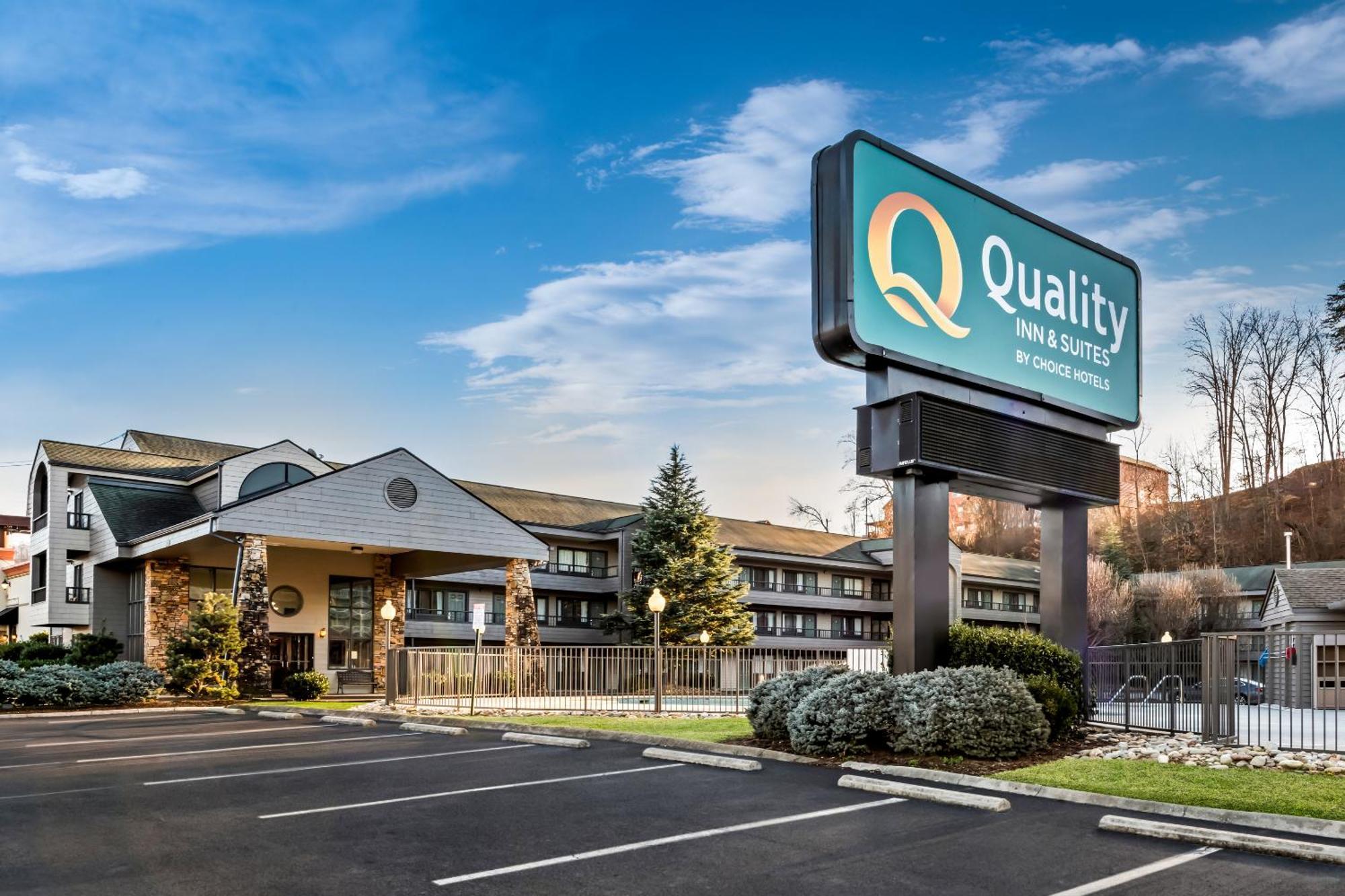 Quality Inn & Suites At Dollywood Lane Піджен-Фордж Екстер'єр фото