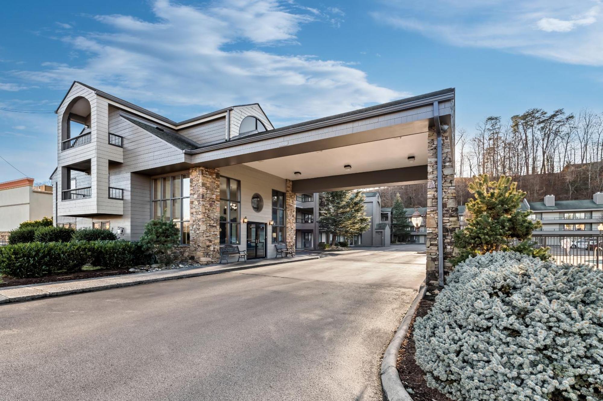 Quality Inn & Suites At Dollywood Lane Піджен-Фордж Екстер'єр фото